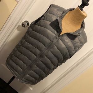 Men’s down puffy vest